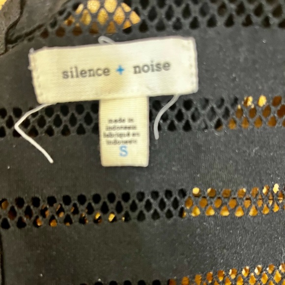 Silence and Noise. Little black dress. Size small - Picture 4 of 9